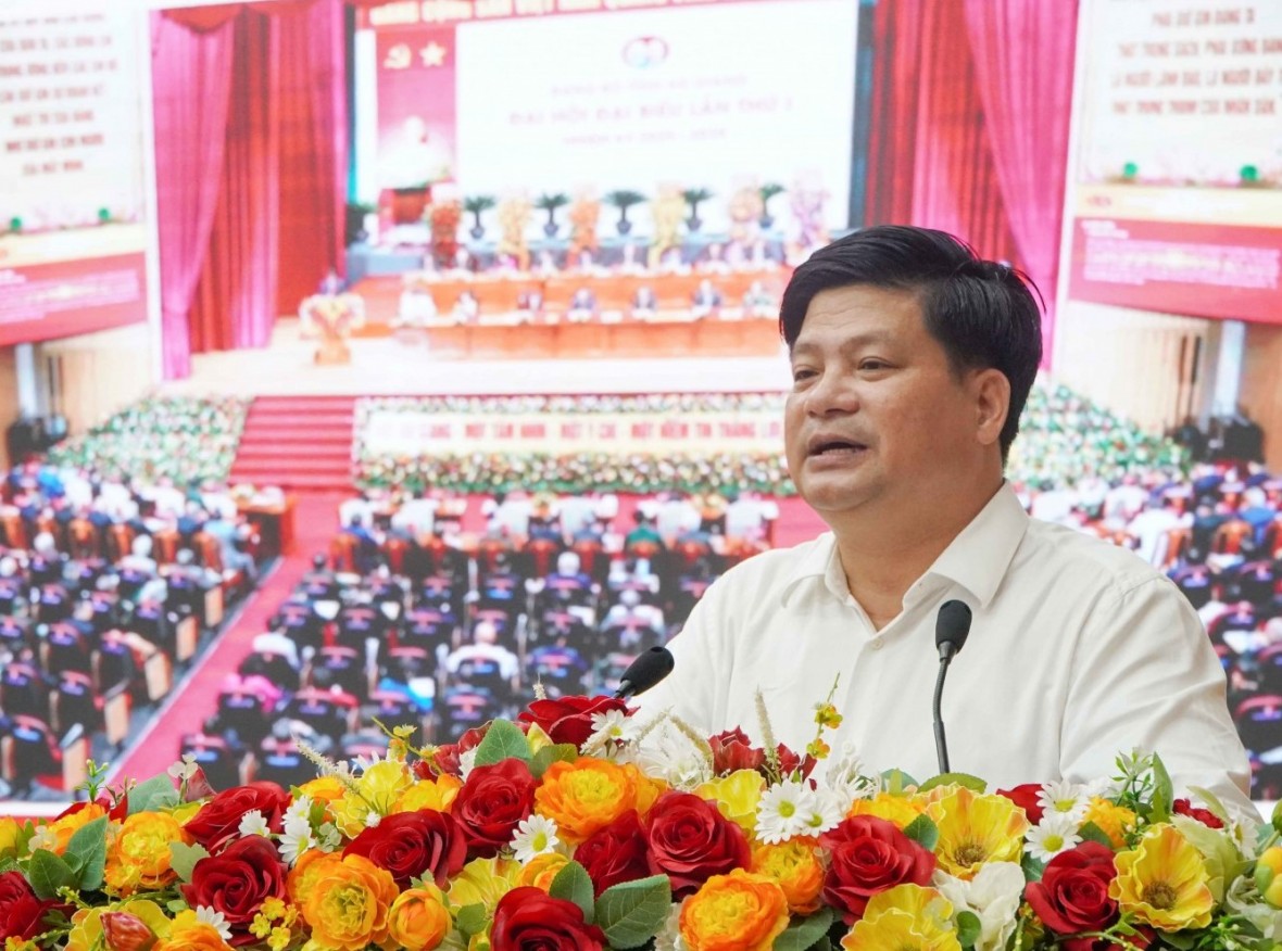 Quyết tâm đổi mới, xây dựng tỉnh An Giang phát triển bền vững, vươn mình mạnh mẽ Quyết tâm đổi mới, xây dựng tỉnh An Giang phát triển bền vững, vươn mình mạnh mẽ