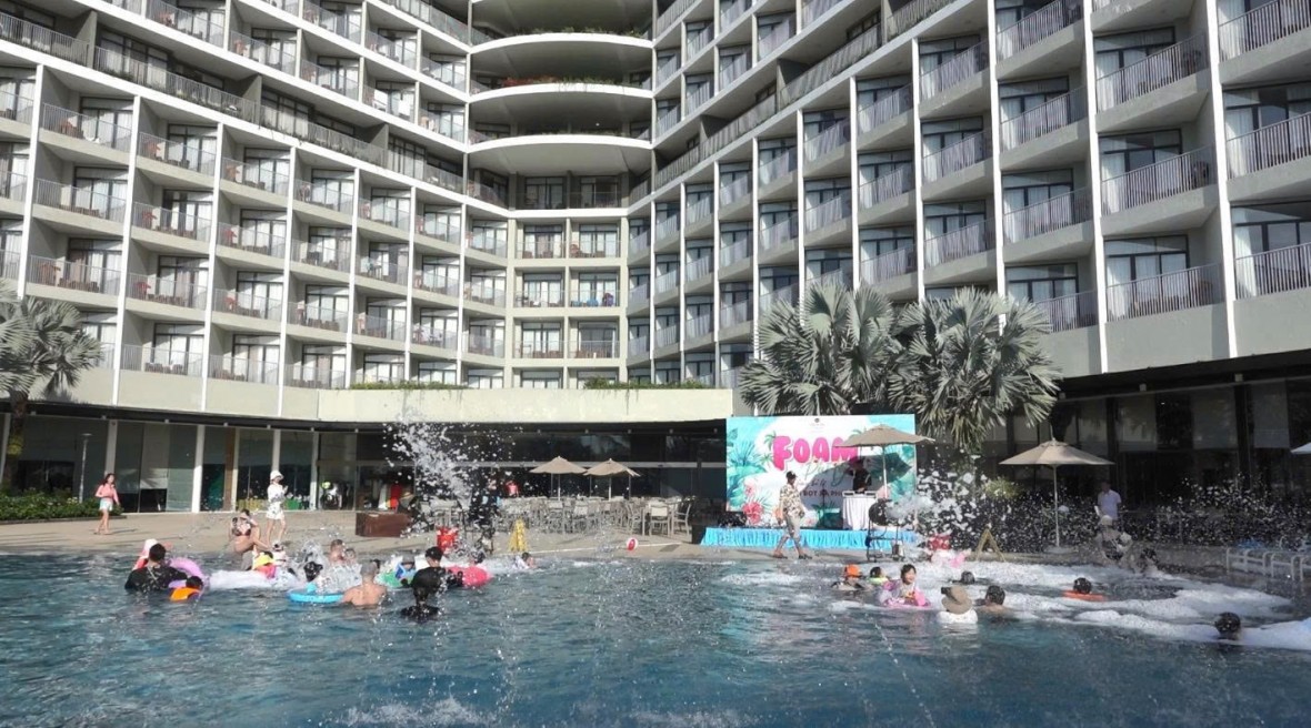 Phú Quốc tái khởi động chuyến bay thuê bao đón khách Nga Phú Quốc tái khởi động chuyến bay thuê bao đón khách Nga