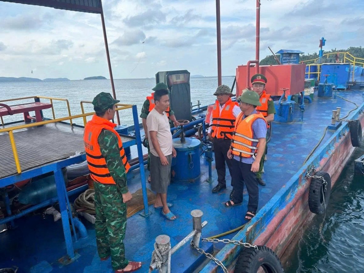 Quảng Ninh tạm ngừng cấp phép tàu thuyền ra khơi do ảnh hưởng bão số 11