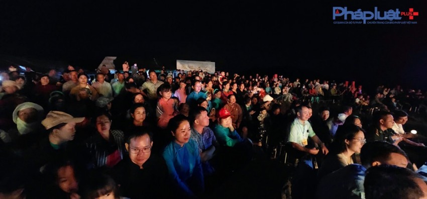 Rộn ràng không khi Tết Trung thu tại nhiều địa phương ở Quảng Ninh