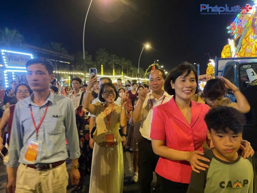 Rộn ràng không khi Tết Trung thu tại nhiều địa phương ở Quảng Ninh