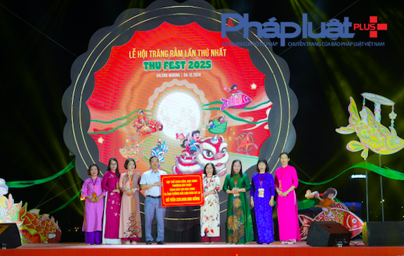 Rộn ràng không khi Tết Trung thu tại nhiều địa phương ở Quảng Ninh