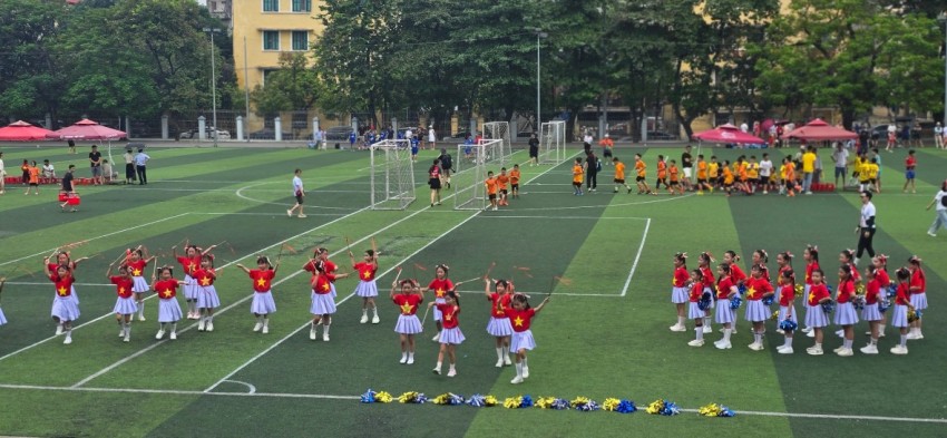 Giải bóng đá Trường Tiểu học Dịch Vọng A: Đội bóng lớp 5G tiếp tục bảo vệ ngôi vương