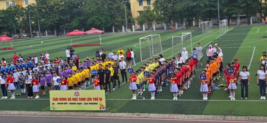 Giải bóng đá Trường Tiểu học Dịch Vọng A: Đội bóng lớp 5G tiếp tục bảo vệ ngôi vương