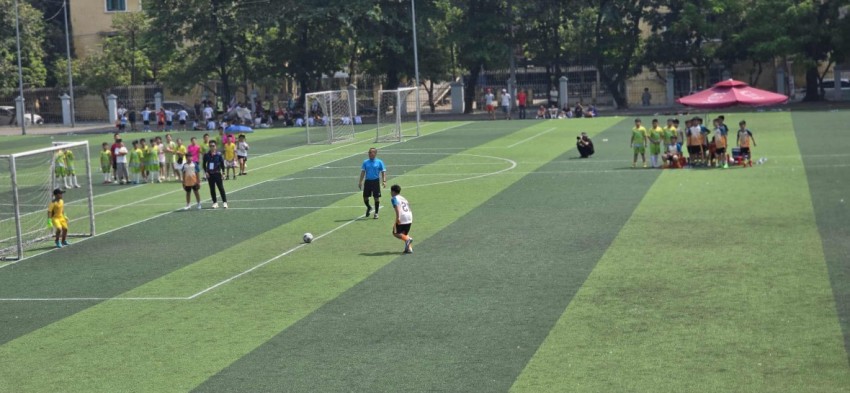 Giải bóng đá Trường Tiểu học Dịch Vọng A: Đội bóng lớp 5G tiếp tục bảo vệ ngôi vương