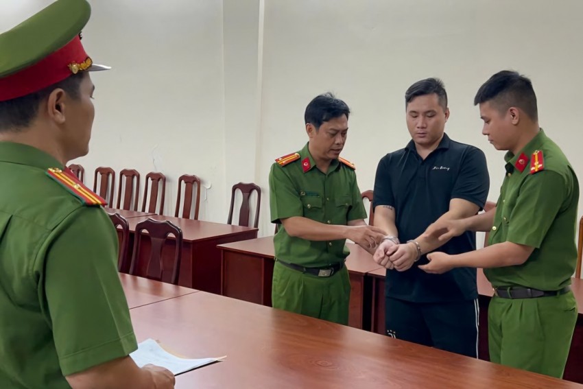 Công an TP.HCM đã khởi tố, bắt tạm giam nhóm đối tượng trong đường dây đưa người sang Campuchia lao động trái phép. Ảnh CACC.