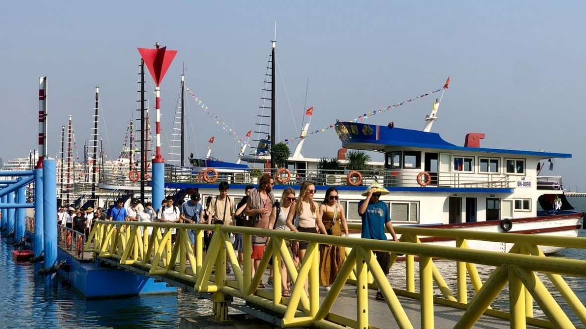 Quảng Ninh tung chiến dịch kích cầu du lịch quý IV, hướng tới đích 21,2 triệu khách