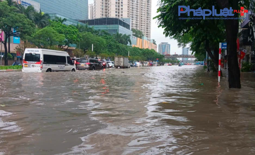 Giải mã vì sao Thủ đô cứ mưa là ngập- Bài cuối: Cần lời giải tổng thể từ quy hoạch đến ý thức cộng đồng
