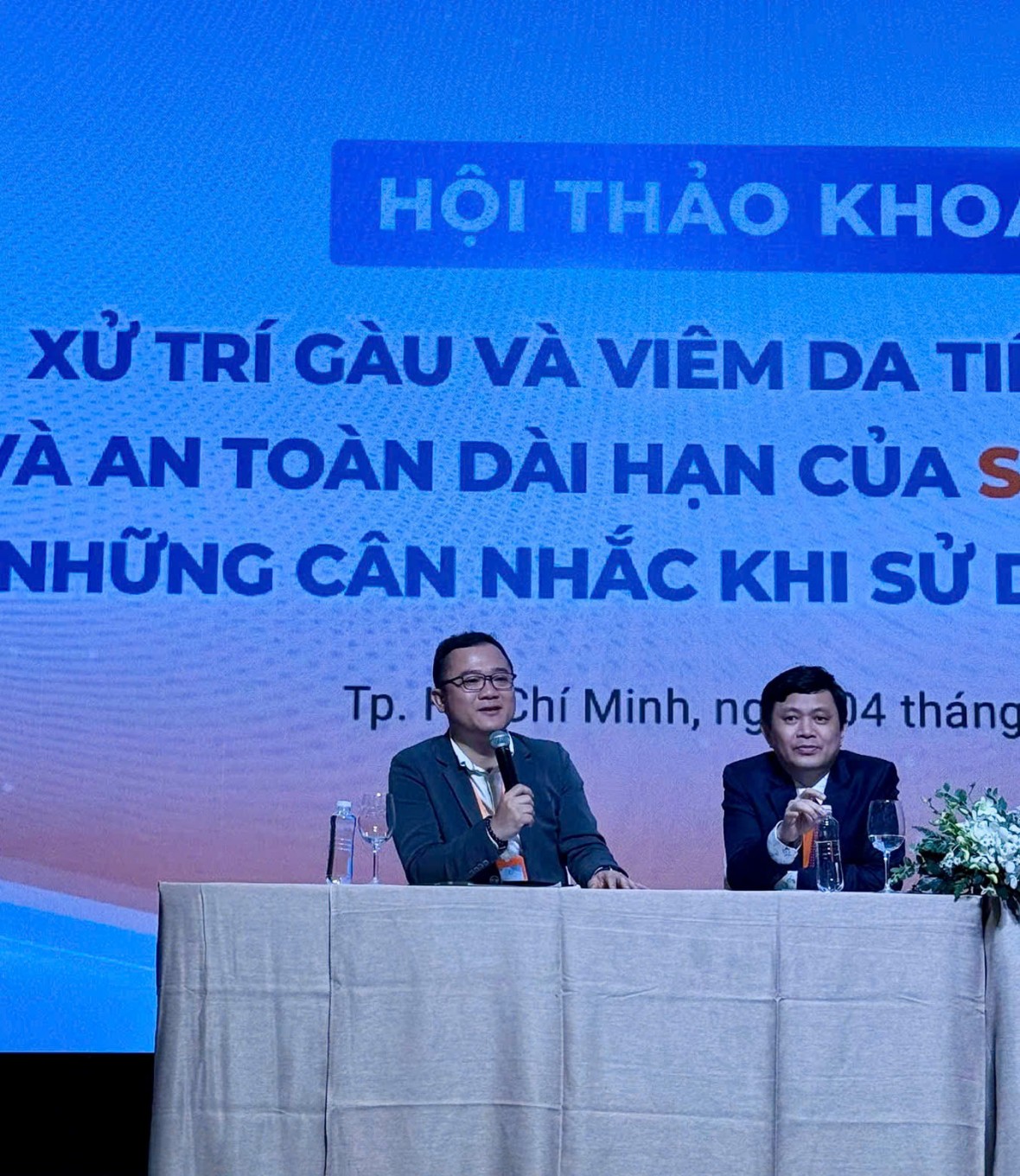 Hội thảo khoa học về xử lý gàu và viêm da tiết bã
