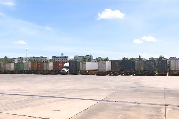 Triệt phá đường dây buôn lậu ở vùng biên Móng Cái Triệt phá đường dây buôn lậu ở vùng biên Móng Cái