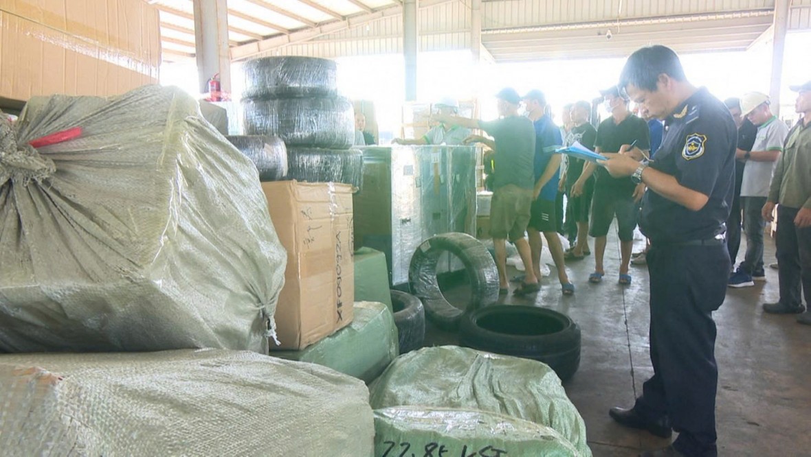 Triệt phá đường dây buôn lậu xuyên biên giới qua cửa khẩu Bắc Luân 2