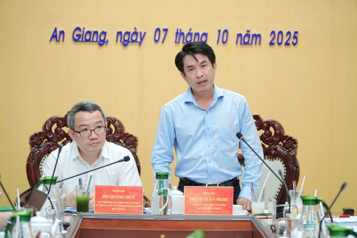 Bộ Tư pháp làm việc với UBND tỉnh An Giang về công tác thi hành pháp luật về xử lý vi phạm hành chính trong lĩnh vực thủy sản