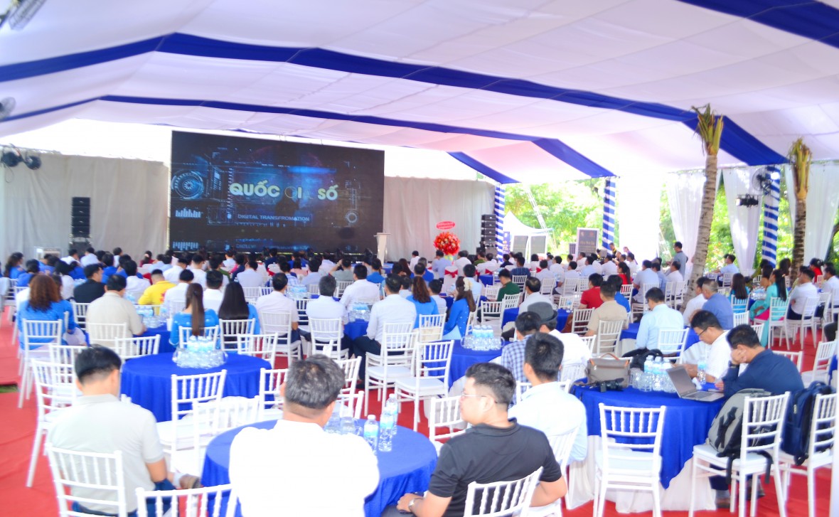 Cà Mau hưởng ứng Ngày Chuyển đổi số quốc gia 2025: Quyết tâm thúc đẩy phát triển số toàn diện Cà Mau hưởng ứng Ngày Chuyển đổi số quốc gia 2025: Quyết tâm thúc đẩy phát triển số toàn diện