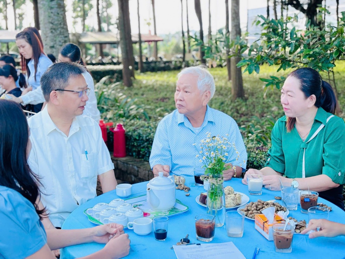 Xã Dầu Giây (Đồng Nai) tiên phong xây dựng mô hình ‘Cà phê sáng - Lắng nghe Nhân dân’