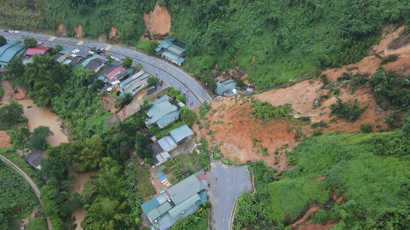 Mưa lũ khiến 80 điểm sạt lở ở Lào Cai, gần 9.000 hộ dân được di dời