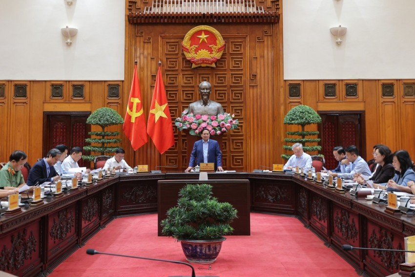 Tuyệt đối không để người dân thiếu ăn, thiếu mặc, 