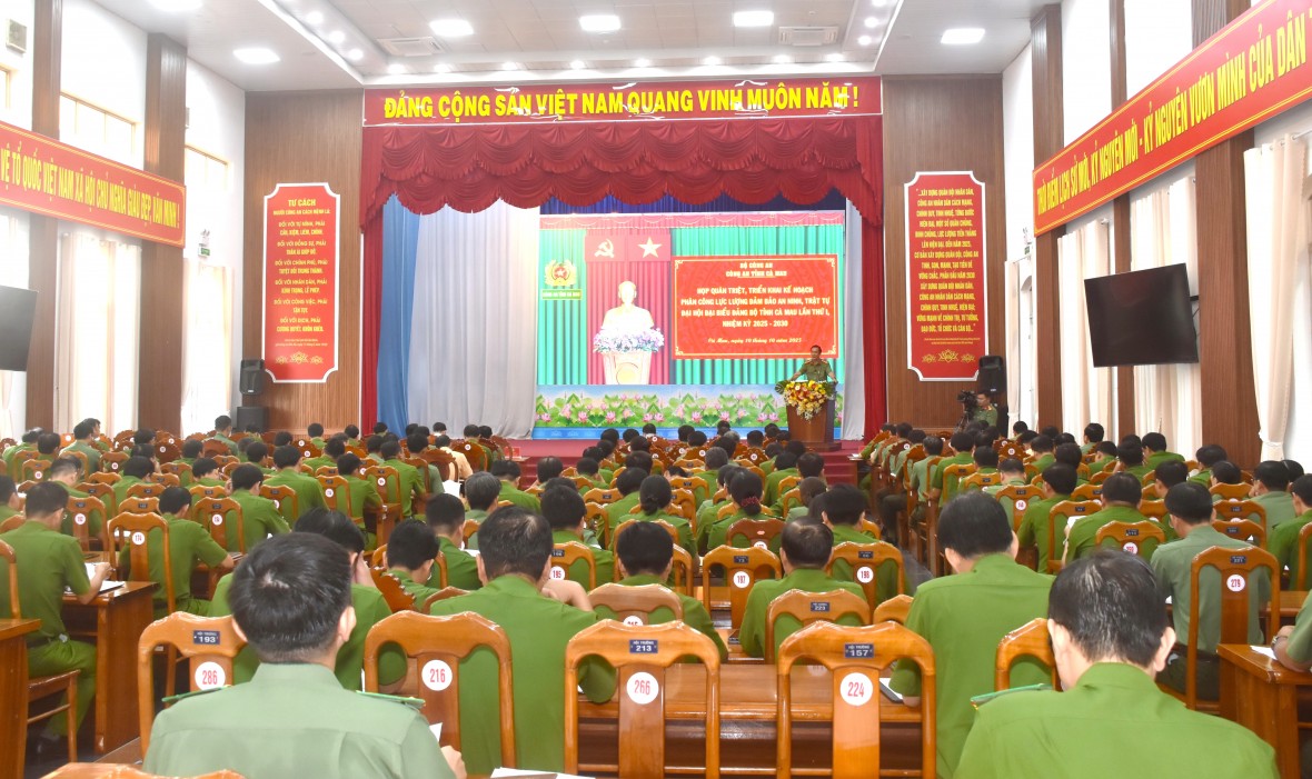 Công an Cà Mau triển khai kế hoạch bảo đảm an ninh, an toàn Đại hội đại biểu Đảng bộ tỉnh lần thứ I Công an Cà Mau triển khai kế hoạch bảo đảm an ninh, an toàn Đại hội đại biểu Đảng bộ tỉnh lần thứ I