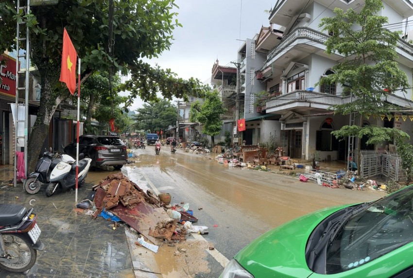 Tuyên Quang triển khai phun hóa chất khử trùng trên diện rộng