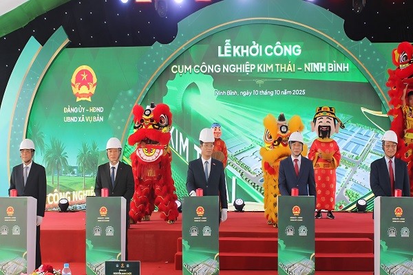 Ninh Bình khởi công dự án Cụm Công nghiệp Kim Thái, xã Vụ Bản, gần 900 tỷ đồng Ninh Bình khởi công dự án Cụm Công nghiệp Kim Thái, xã Vụ Bản, gần 900 tỷ đồng