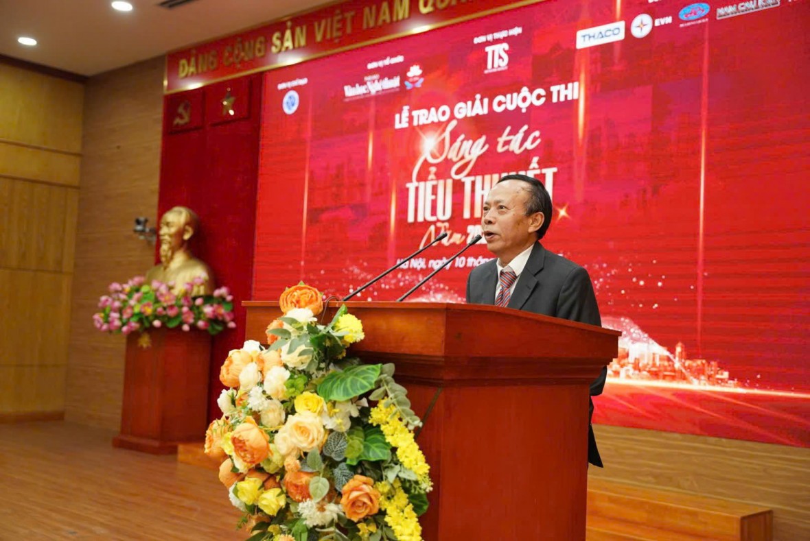 Trao giải Cuộc thi Sáng tác Tiểu thuyết Thời báo Văn học nghệ thuật lần thứ I