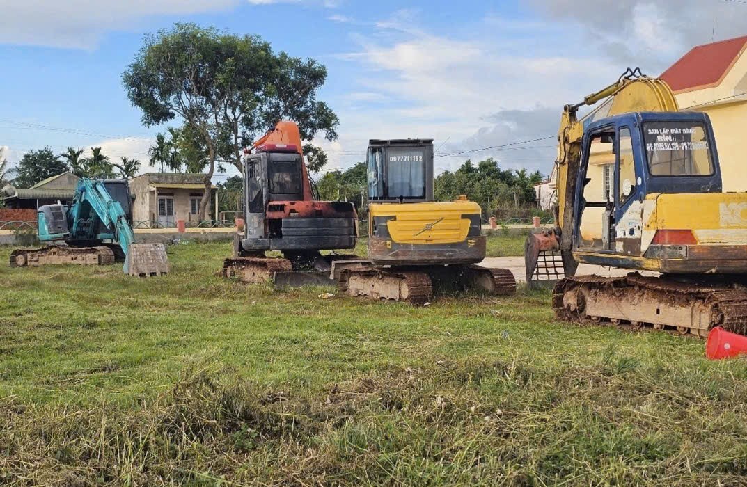 Xử lý 4 người ở Đắk Lắk dùng máy xúc cào xới, lấn chiếm đất lâm nghiệp