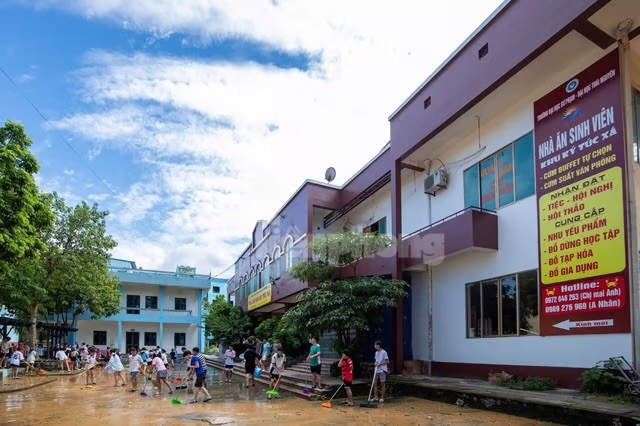 Nhà ăn căng tin Trường ĐH Sư phạm- ĐH Thái Nguyên Nhà ăn căng tin Trường ĐH Sư phạm- ĐH Thái Nguyên