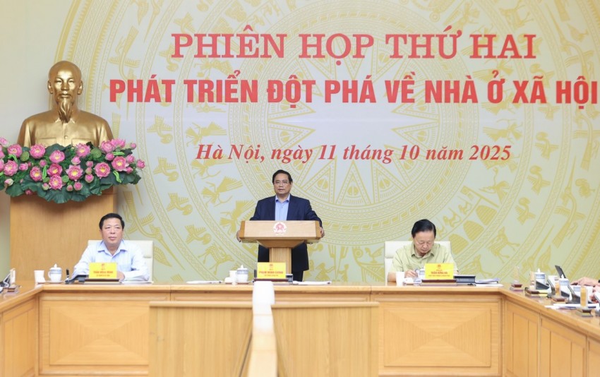 Thủ tướng Phạm Minh Chính phát biểu kết luận phiên họp thứ hai của Ban Chỉ đạo Trung ương về chính sách nhà ở và thị trường bất động sản - Ảnh: VGP