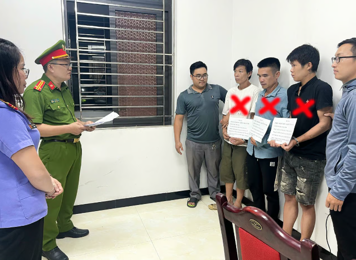 Lai Châu: Khởi tố ba đối tượng sử dụng trái phép chất ma túy ở Mường Tè Lai Châu: Khởi tố ba đối tượng sử dụng trái phép chất ma túy ở Mường Tè