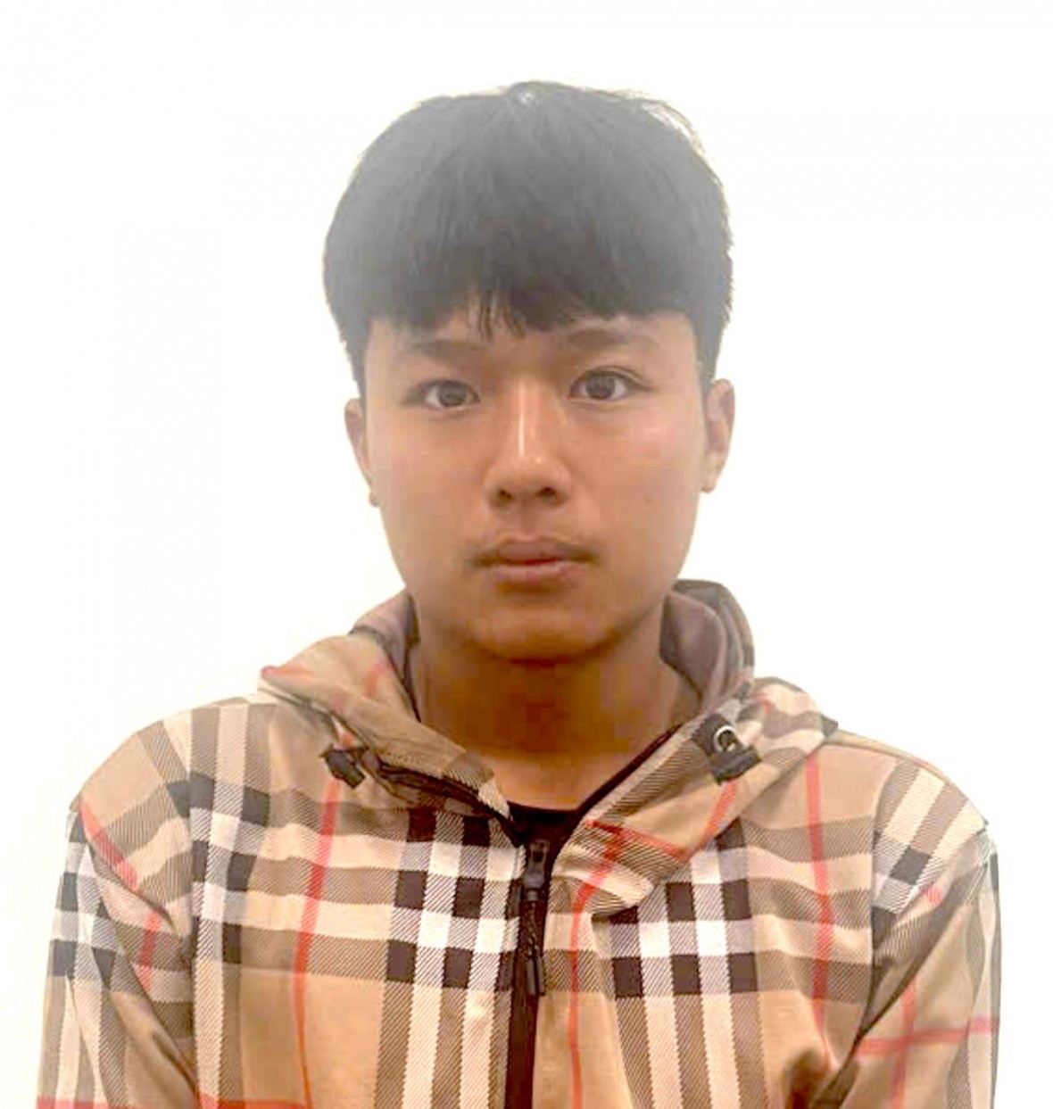 Nguyễn Đức Minh Quân bị bắt sau 9 tháng lẩn trốn - Ảnh Công an Đà Nẵng. Nguyễn Đức Minh Quân bị bắt sau 9 tháng lẩn trốn - Ảnh Công an Đà Nẵng.