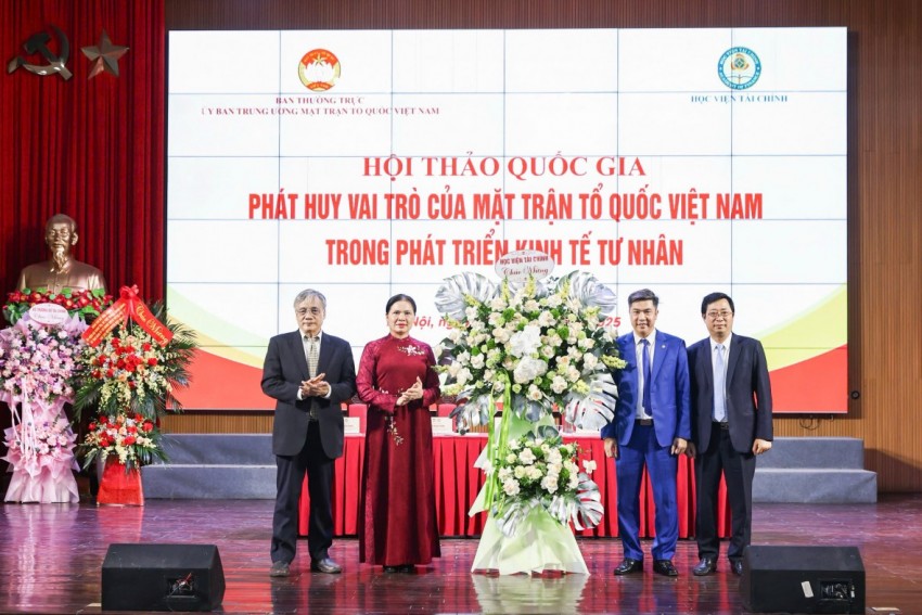 Phát huy vai trò của Mặt trận Tổ quốc Việt Nam trong phát triển kinh tế tư nhân