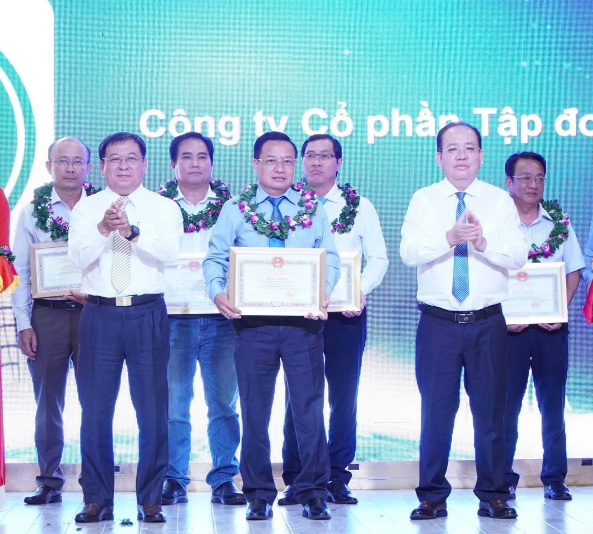 Chính quyền An Giang cam kết luôn hỗ trợ, chia sẻ và đồng hành cùng doanh nghiệp