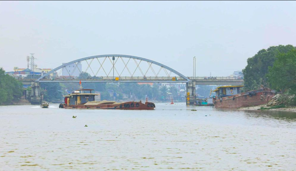 Dự án nâng cấp tuyến Quảng Ninh - Hải Phòng -Thái Bình - Nam Định - Ninh Bình qua sông Luộc dự kiến sử dụng vốn đầu tư sử dụng vốn đầu tư công trung hạn giai đoạn 2026-2030. Dự án nâng cấp tuyến Quảng Ninh - Hải Phòng -Thái Bình - Nam Định - Ninh Bình qua sông Luộc dự kiến sử dụng vốn đầu tư sử dụng vốn đầu tư công trung hạn giai đoạn 2026-2030.