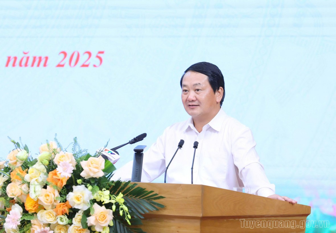 Tuyên Quang: 30 tập thể, 12 cá nhân được nhận Bằng khen vì có thành tích xuất sắc trong hoạt động doanh nghiệp năm 2025.