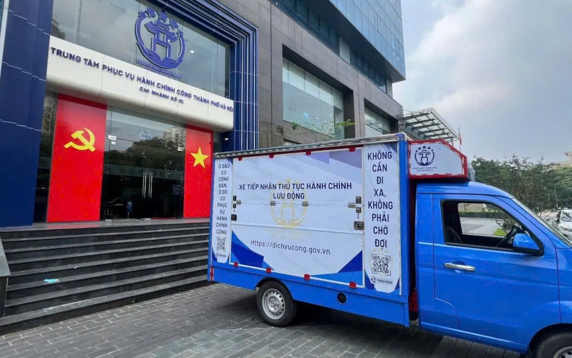 Hà Nội khai trương mô hình xe dịch vụ công lưu động
