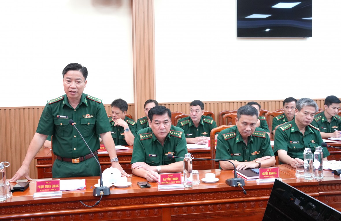 Tăng cường thực hiện Quy chế dân chủ cơ sở trong Bộ đội Biên phòng Cà Mau Tăng cường thực hiện Quy chế dân chủ cơ sở trong Bộ đội Biên phòng Cà Mau