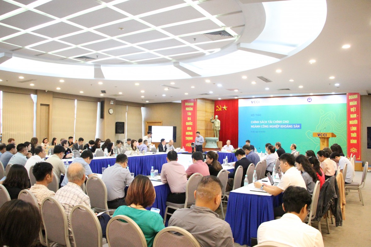 Nhiều ý kiến cho rằng tình trạng thuế, phí chồng chéo đang khiến các doanh nghiệp trong ngành khai khoáng đối mặt với nhiều khó khăn trong đầu tư và phát triển bền vững.