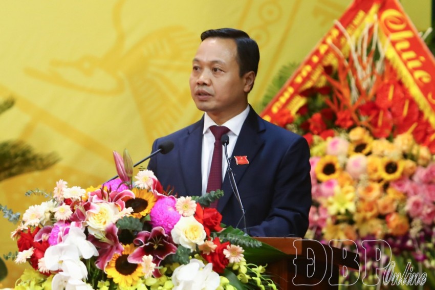 Tân Bí thư Tỉnh ủy Điện Biên Trần Tiến Dũng phát biểu nhận nhiệm vụ.