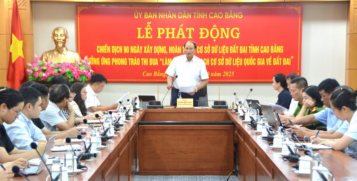 Phát động 