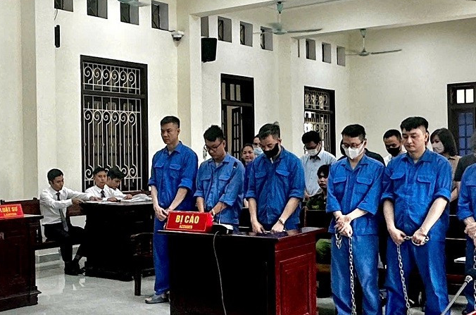 14 cựu cán bộ Hải quan Hải phòng lĩnh án hơn 49 năm tù