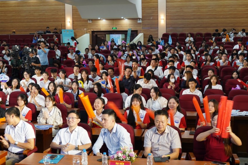 60 trường THPT và 30 trường Đại học, Cao đẳng tham gia cuộc thi Trường học không ma tuý