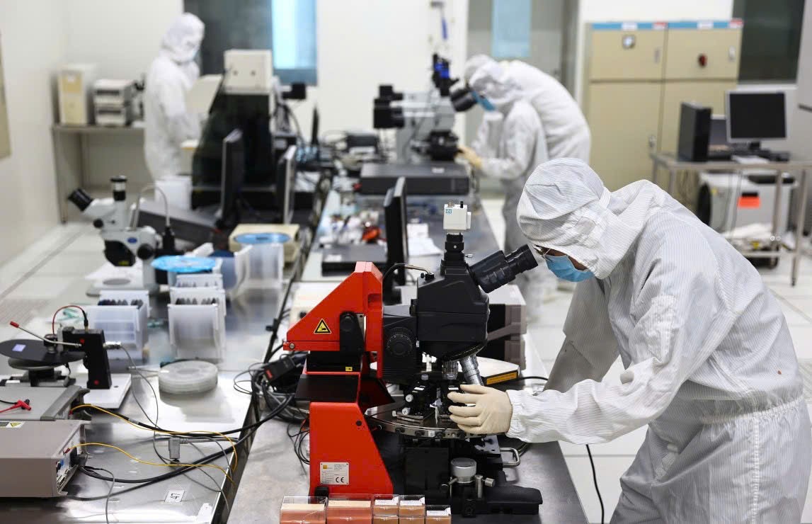 Chính sách ưu đãi lớn đối với nhà khoa học và kỹ sư trẻ tài năng