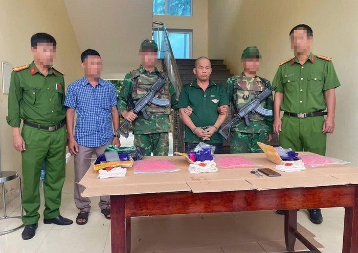 Biên phòng tỉnh Quảng Trị bắt đối tượng vận chuyển trái phép 18.000 viên ma túy tổng hợp