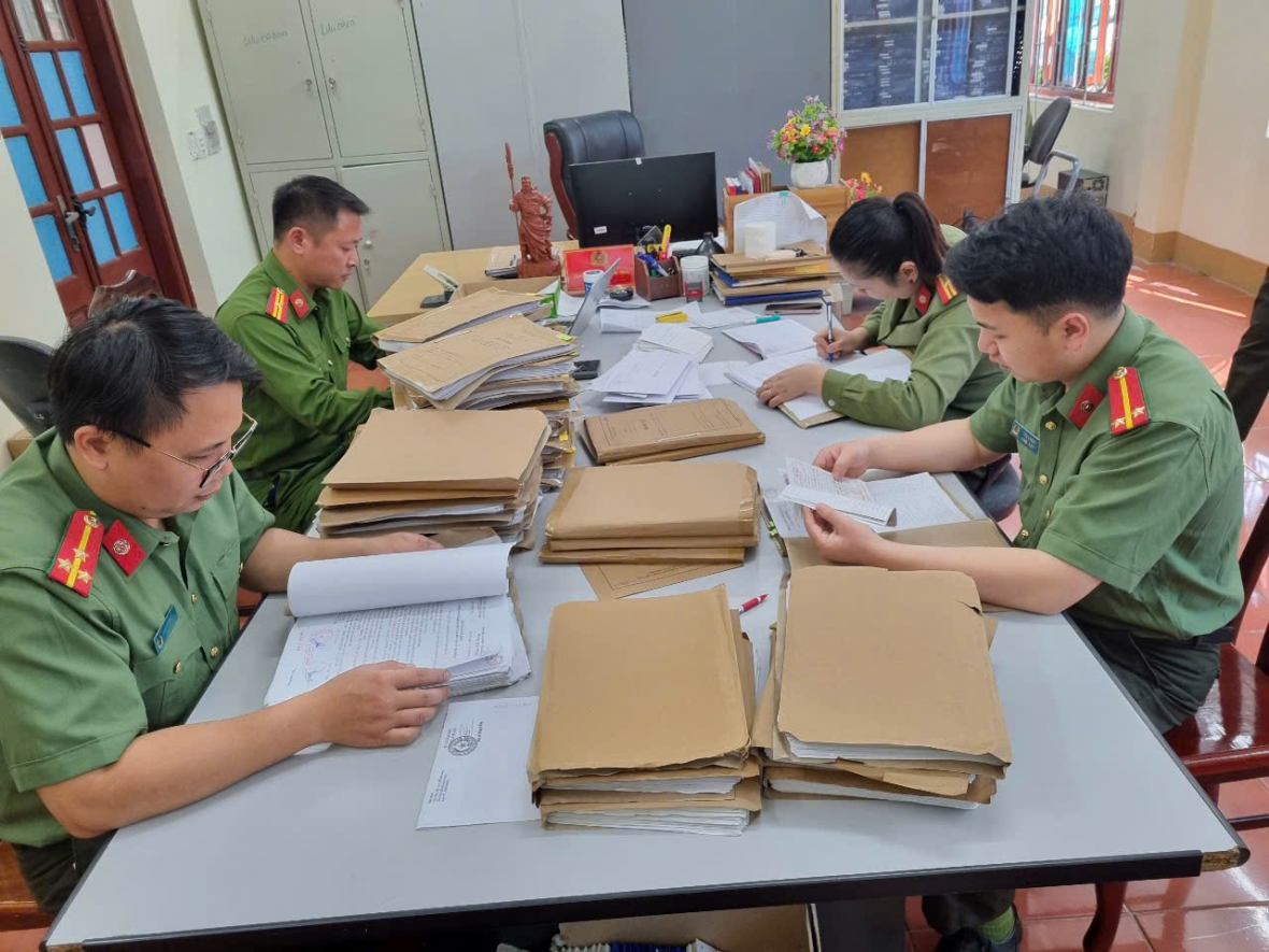 Bộ Công an đề xuất thành lập kho vật chứng, tài liệu, đồ vật tại Hà Nội, TP HCM và cấp tỉnh Bộ Công an đề xuất thành lập kho vật chứng, tài liệu, đồ vật tại Hà Nội, TP HCM và cấp tỉnh