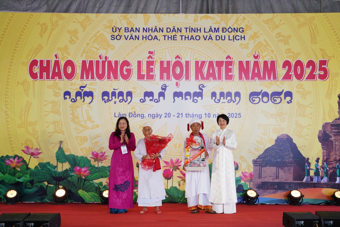 Rộn ràng đón mùa lễ hội Katê của Đồng bào Chăm ở Lâm Đồng