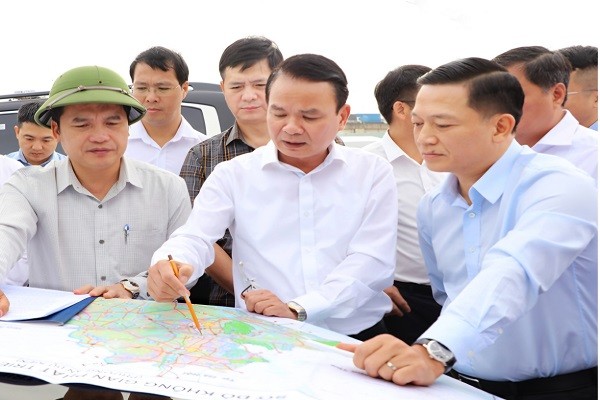 Bí thư Ninh Bình Đặng Xuân Phong khảo sát thực tế một số dự án động lực phát triển của tỉnh Bí thư Ninh Bình Đặng Xuân Phong khảo sát thực tế một số dự án động lực phát triển của tỉnh