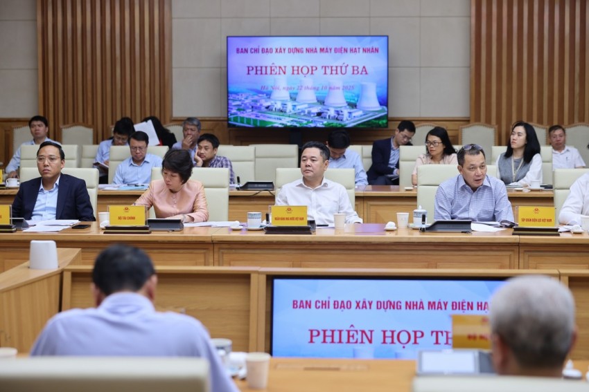 Thủ tướng yêu cầu dành thời gian, công sức, trí tuệ để xây dựng nhà máy điện hạt nhân