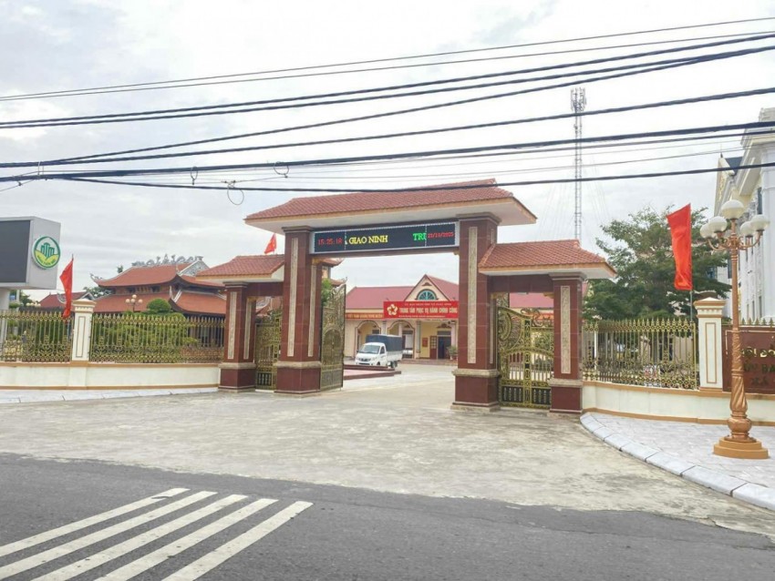 Trụ sở UBND xã Giao Ninh. Trụ sở UBND xã Giao Ninh.