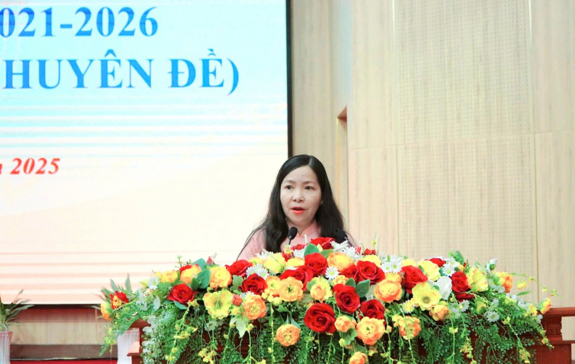 Phê duyệt chủ trương đầu tư dự án tuyến tàu điện gần 9.000 tỉ đồng ở Phú Quốc Phê duyệt chủ trương đầu tư dự án tuyến tàu điện gần 9.000 tỉ đồng ở Phú Quốc