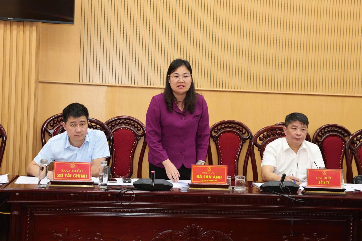 Thứ trưởng Bộ Y tế Đỗ Xuân Tuyên làm việc với tỉnh Ninh Bình về việc thực hiện các chương trình mục tiêu quốc gia