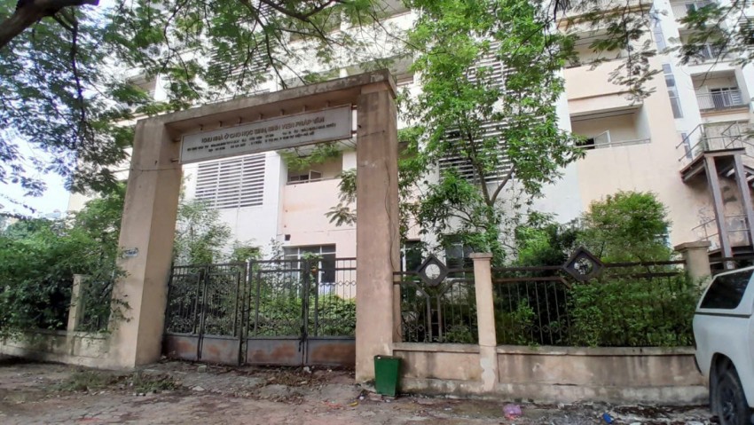 Khu ký túc xá Pháp Vân - Tứ Hiệp bỏ hoang đang 